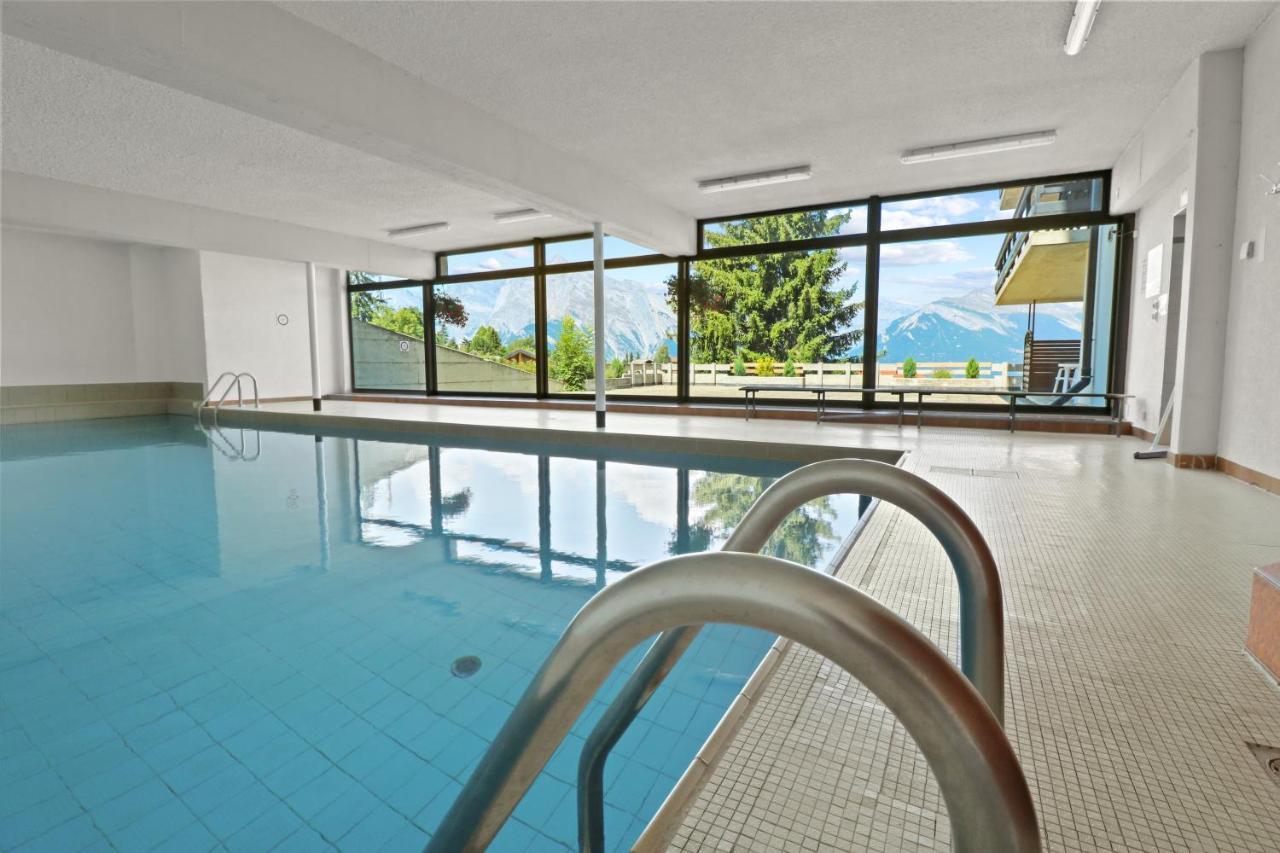 Superbe Appartement Avec Piscine 넨다즈 외부 사진